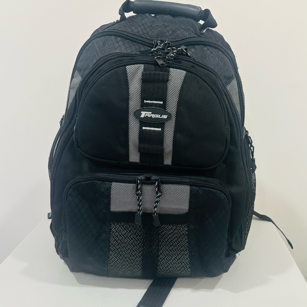 Targus Backpack Cabin Travel Bag With Extendable Arm‎ Excellent Condition